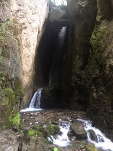 Hitchhiking Macedonia Mavrovo waterfalls