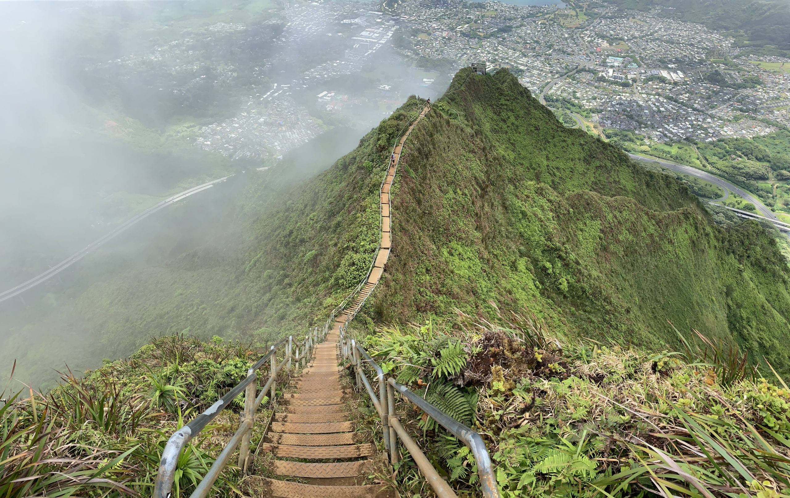 Hawaii to remove forbidden staircase due to 'rampant trespassing