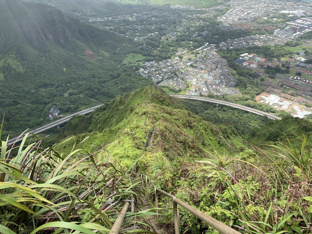 stairway to heaven haiku stairs oahu hawaii 