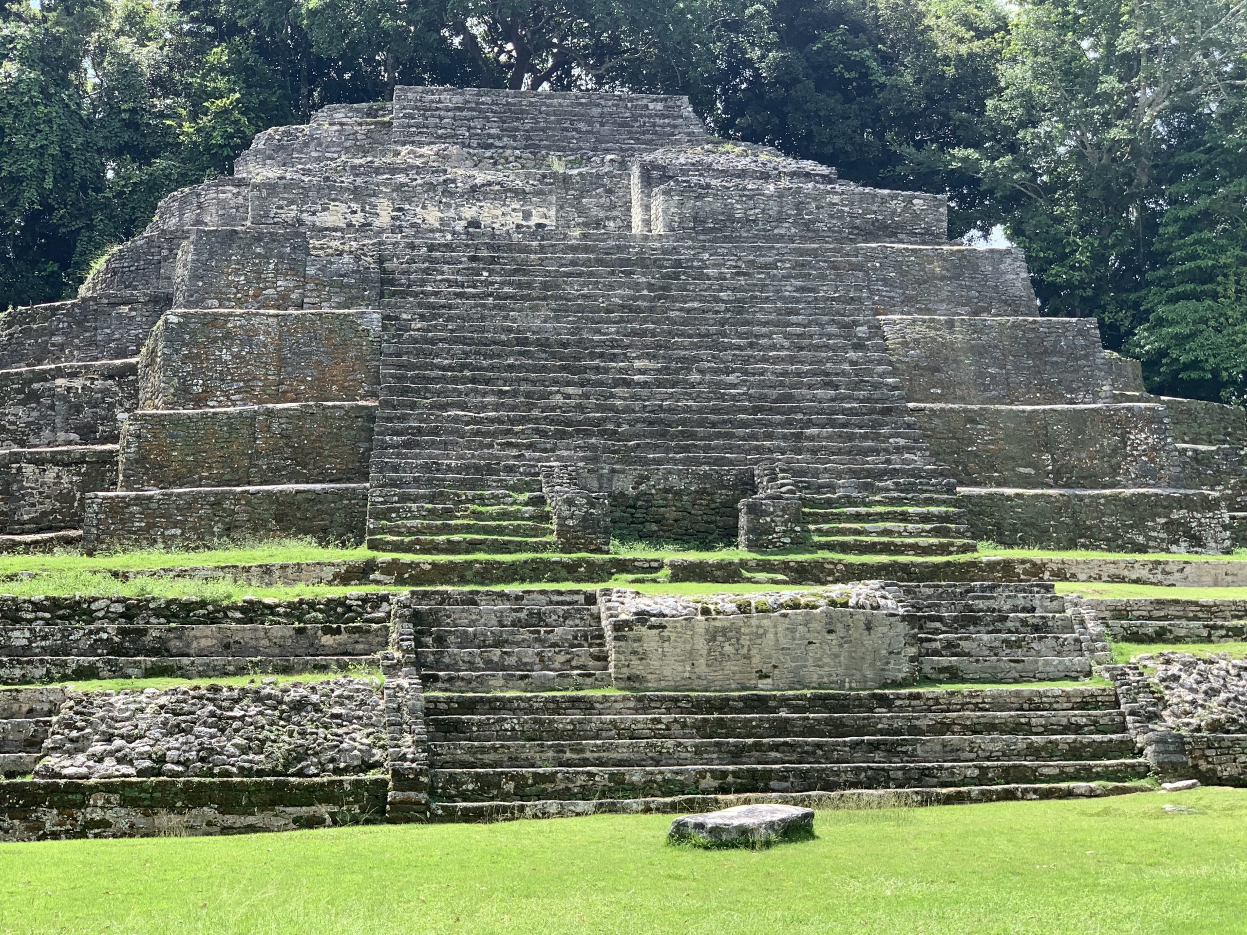 jaguar temple lamanai belize 2