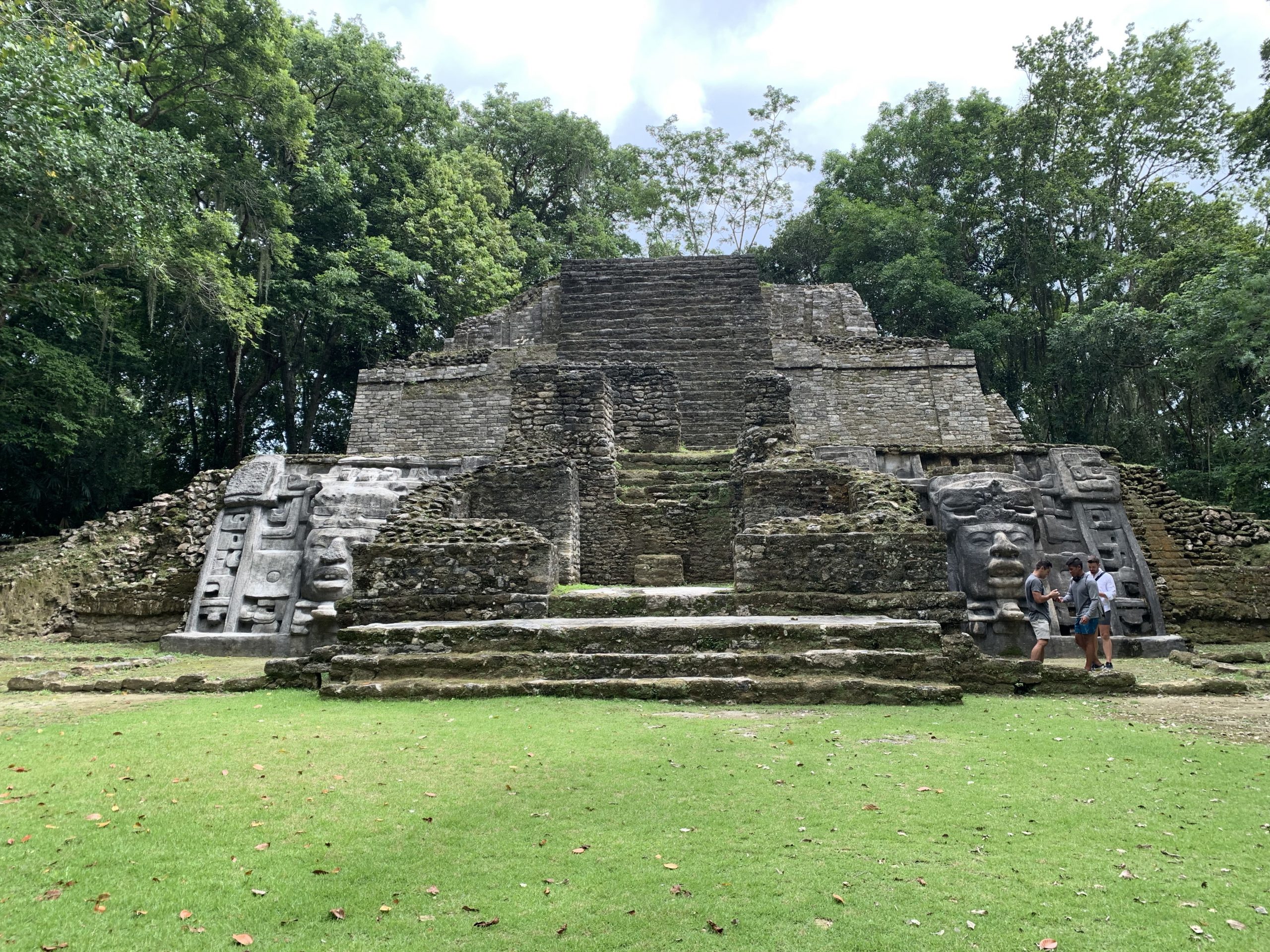 mask temple lamanai belize