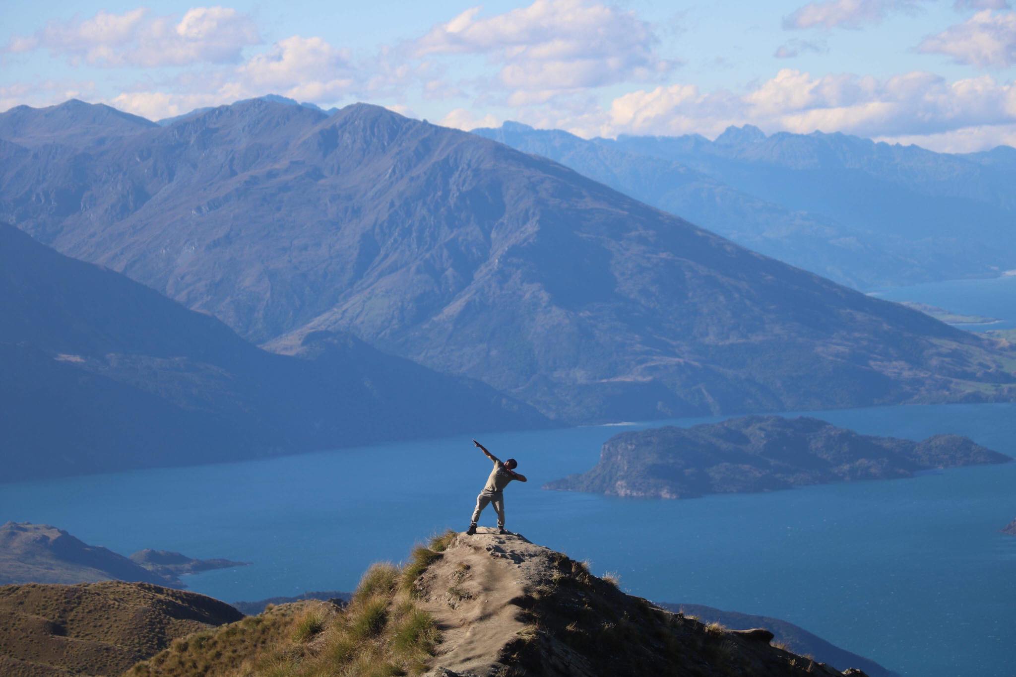 roys peak hike new zealand south island