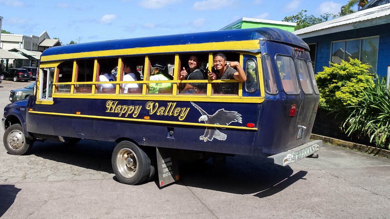 samoa-bus-credit-svens-travel-venues